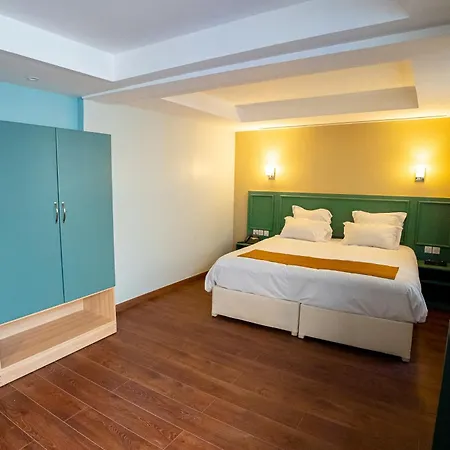 Hotel Breeze